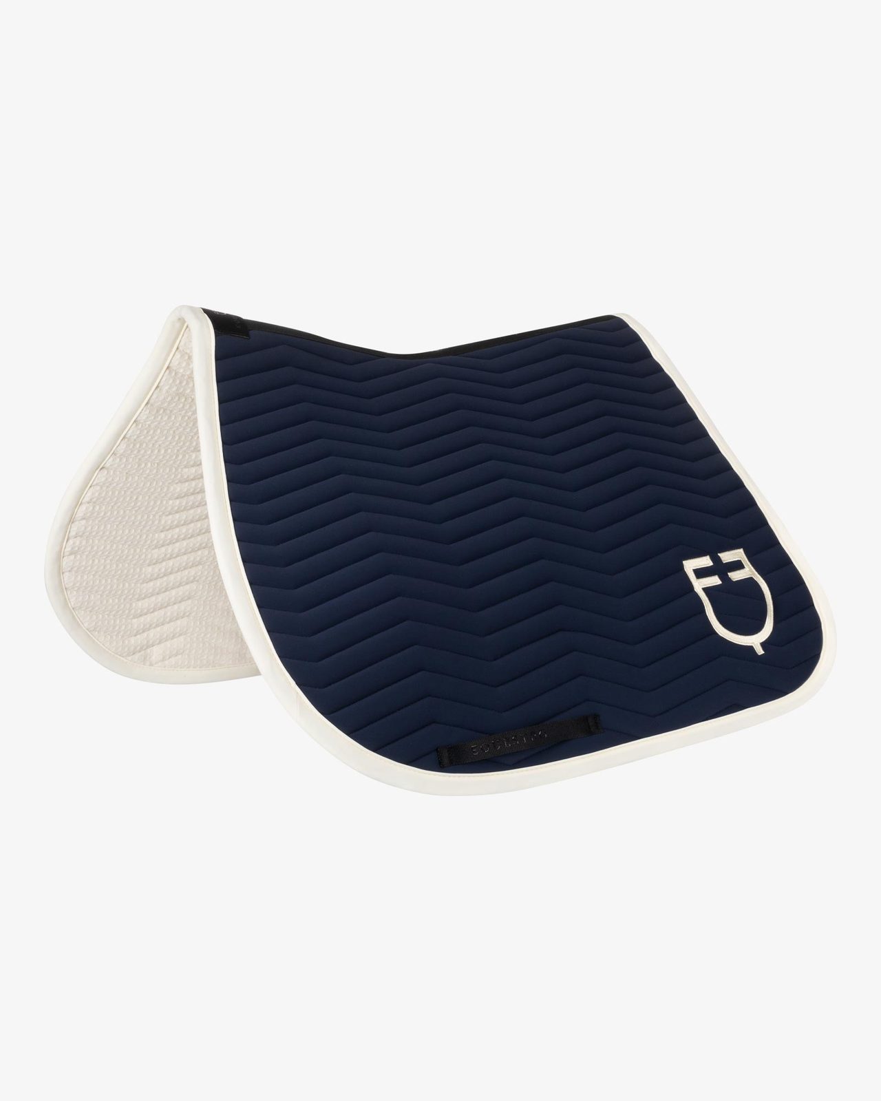 Wave Quilting jumping saddle pad in technical fabric