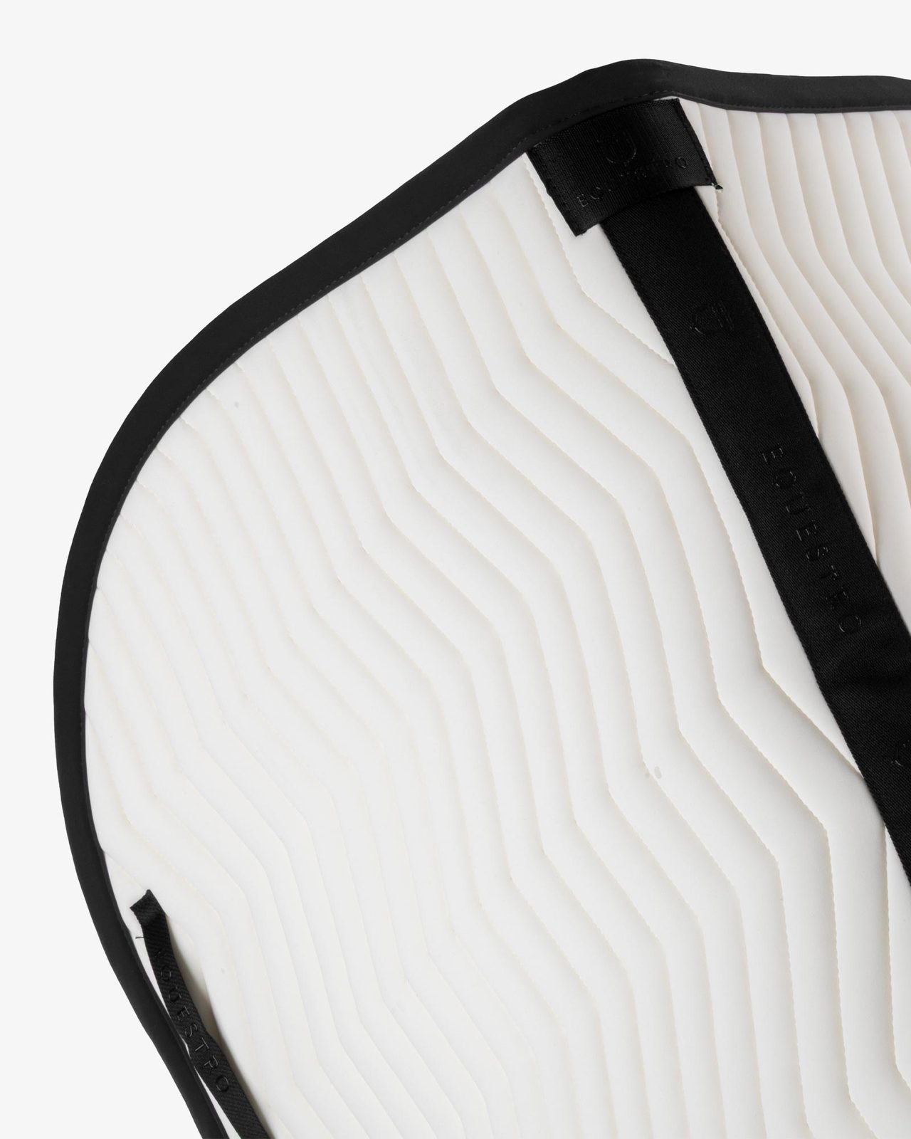 Wave Quilting jumping saddle pad in technical fabric