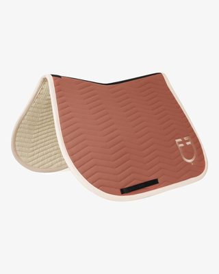 Wave Quilting jumping saddle pad in technical fabric