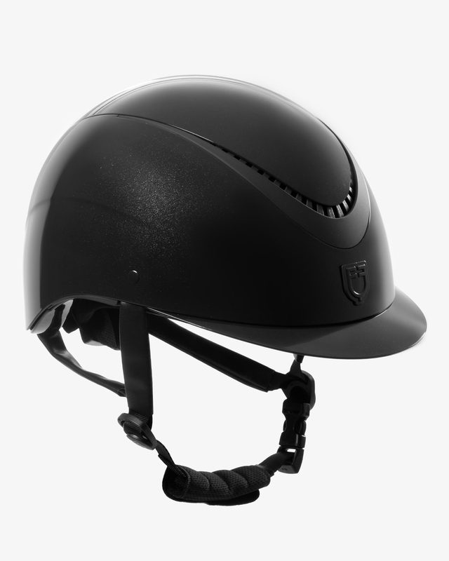 Cap lucido cinturino ecopelle e visiera stretta omologazione EN 1384-2023