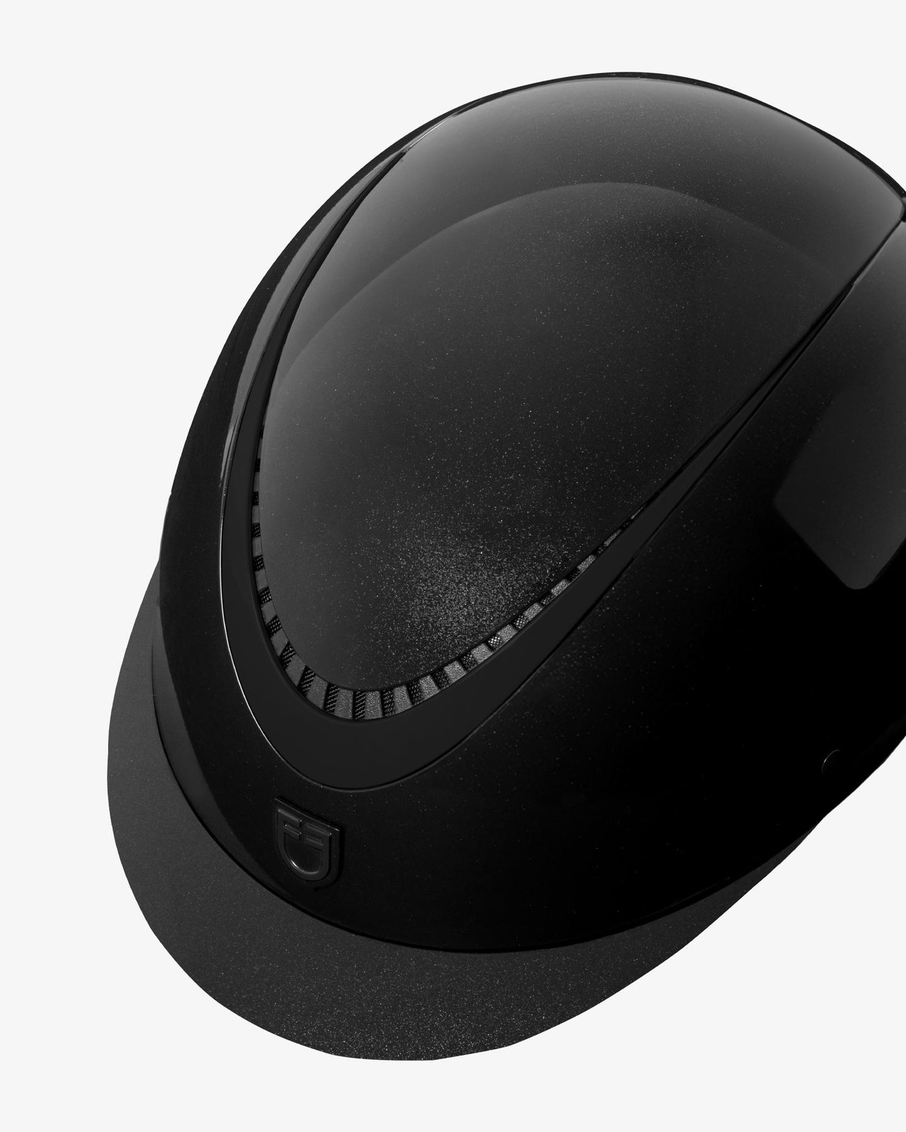 Cap lucido cinturino ecopelle e visiera stretta omologazione EN 1384-2023