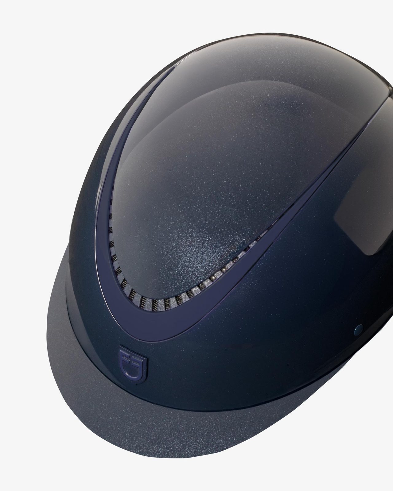 Cap lucido cinturino ecopelle e visiera stretta omologazione EN 1384-2023