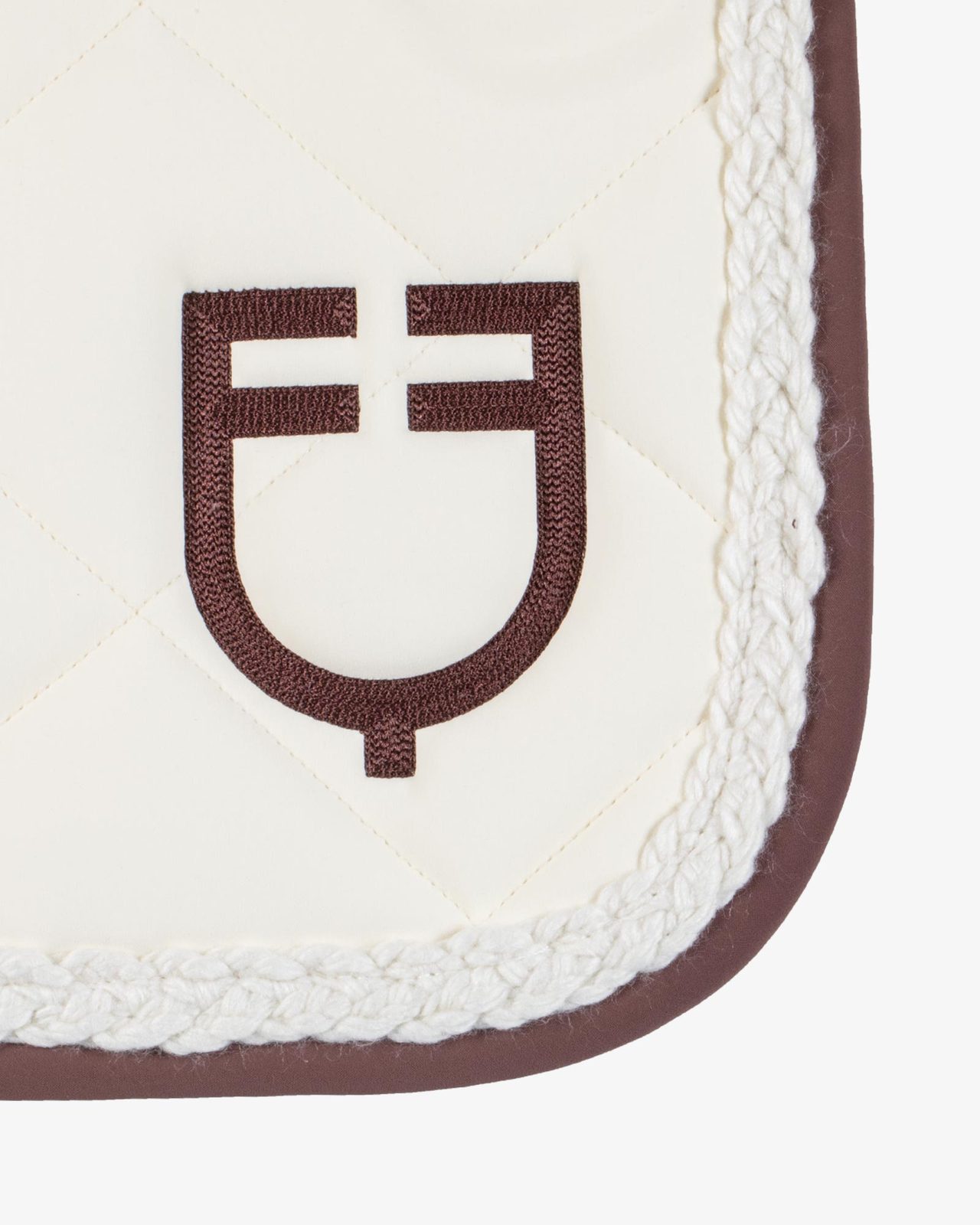 Braided cord jumping saddle pad