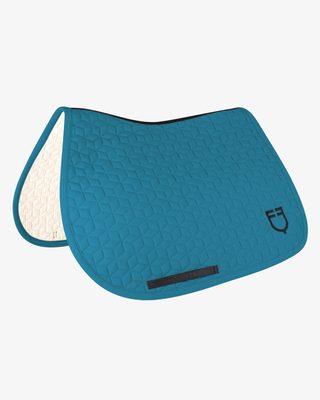 Jumping saddle pad cube quilting