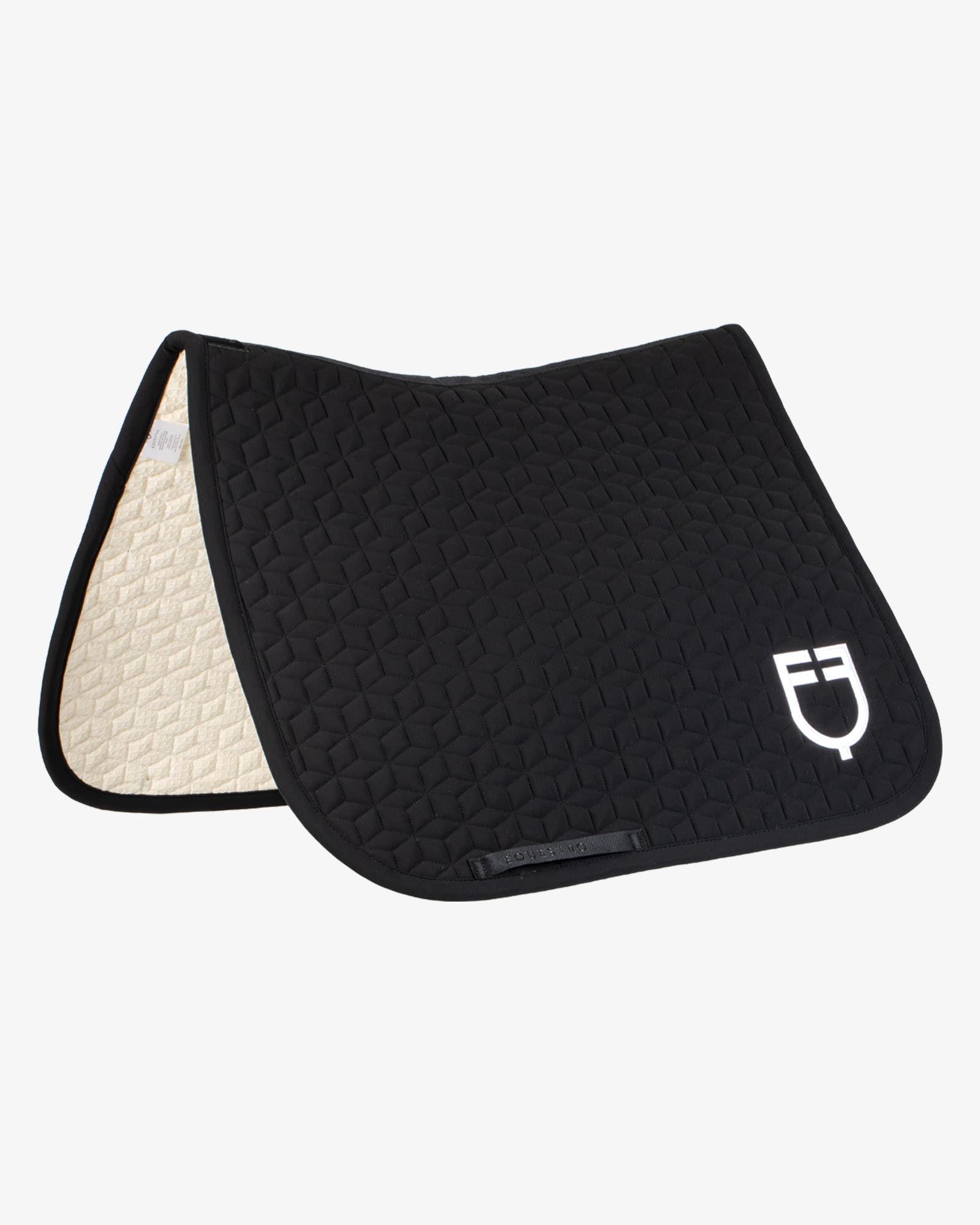 Dressage saddle pad with cube quilting