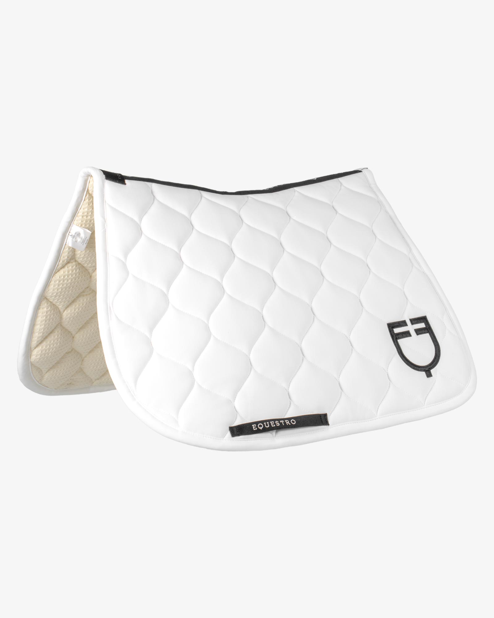 Jumping saddle pad with onion quilting