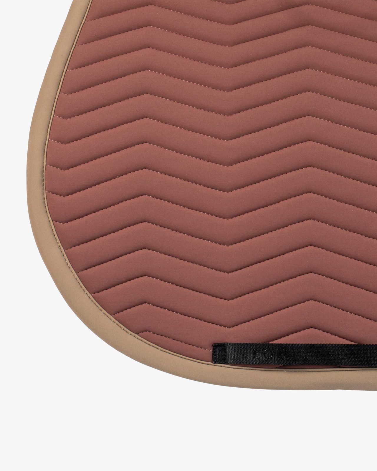 Wave Quilting jumping saddle pad in technical fabric
