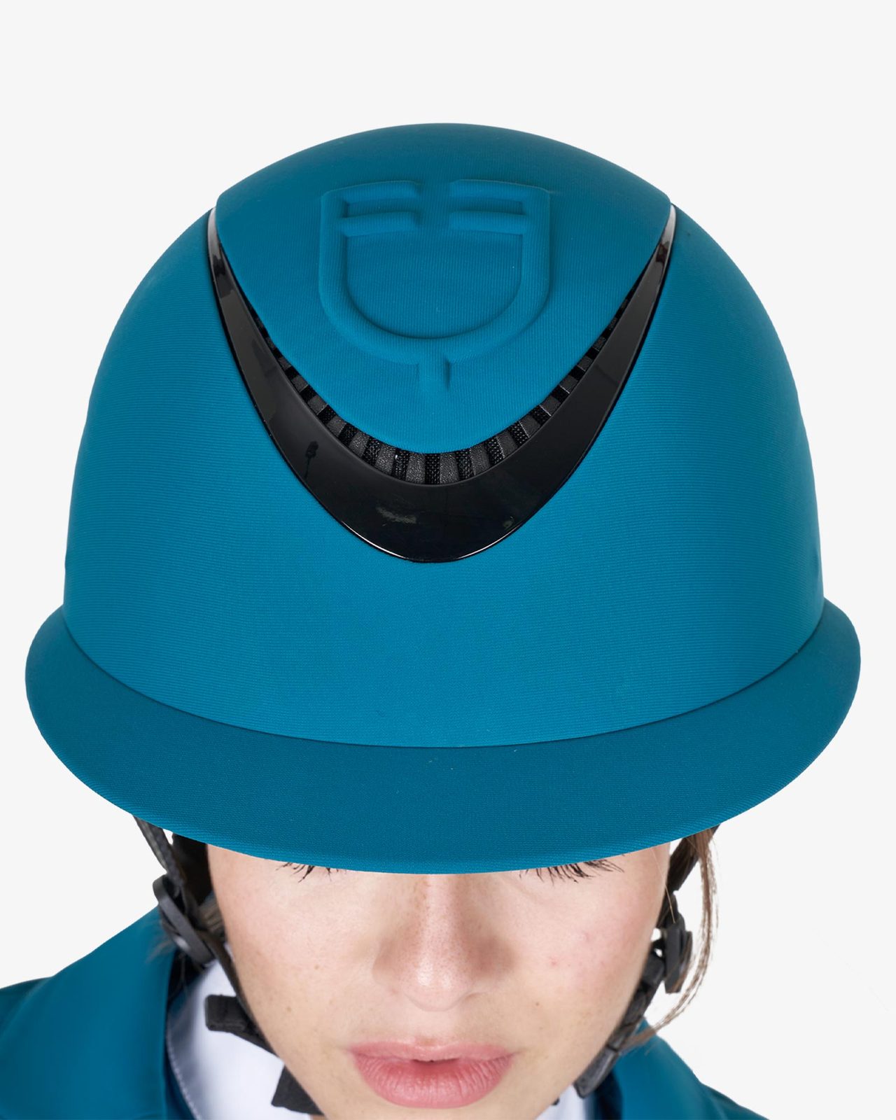 Women's helmet with wide visor and embossed logo homologation EN 1384-2023