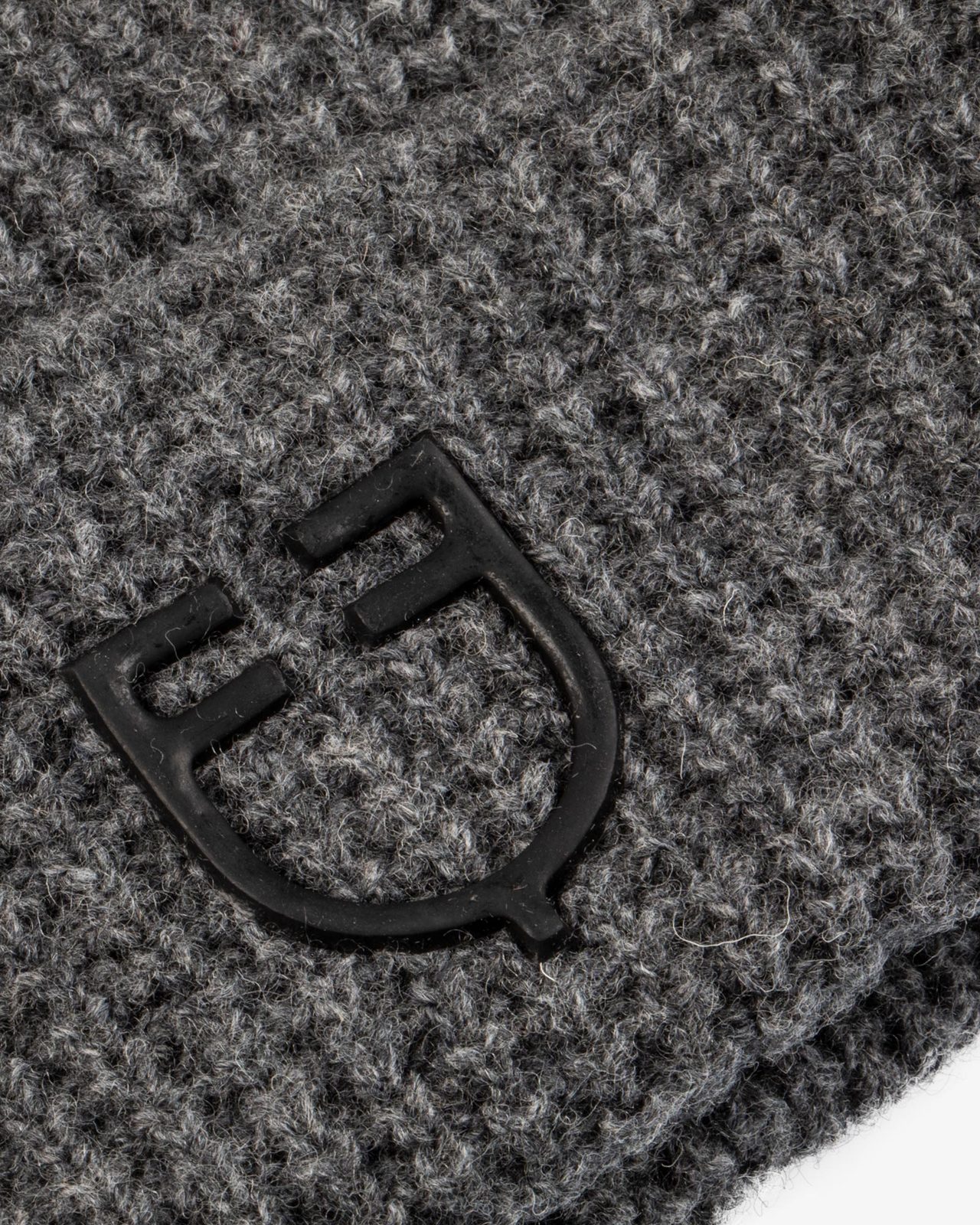 Unisex ribbed wool beanie with logo