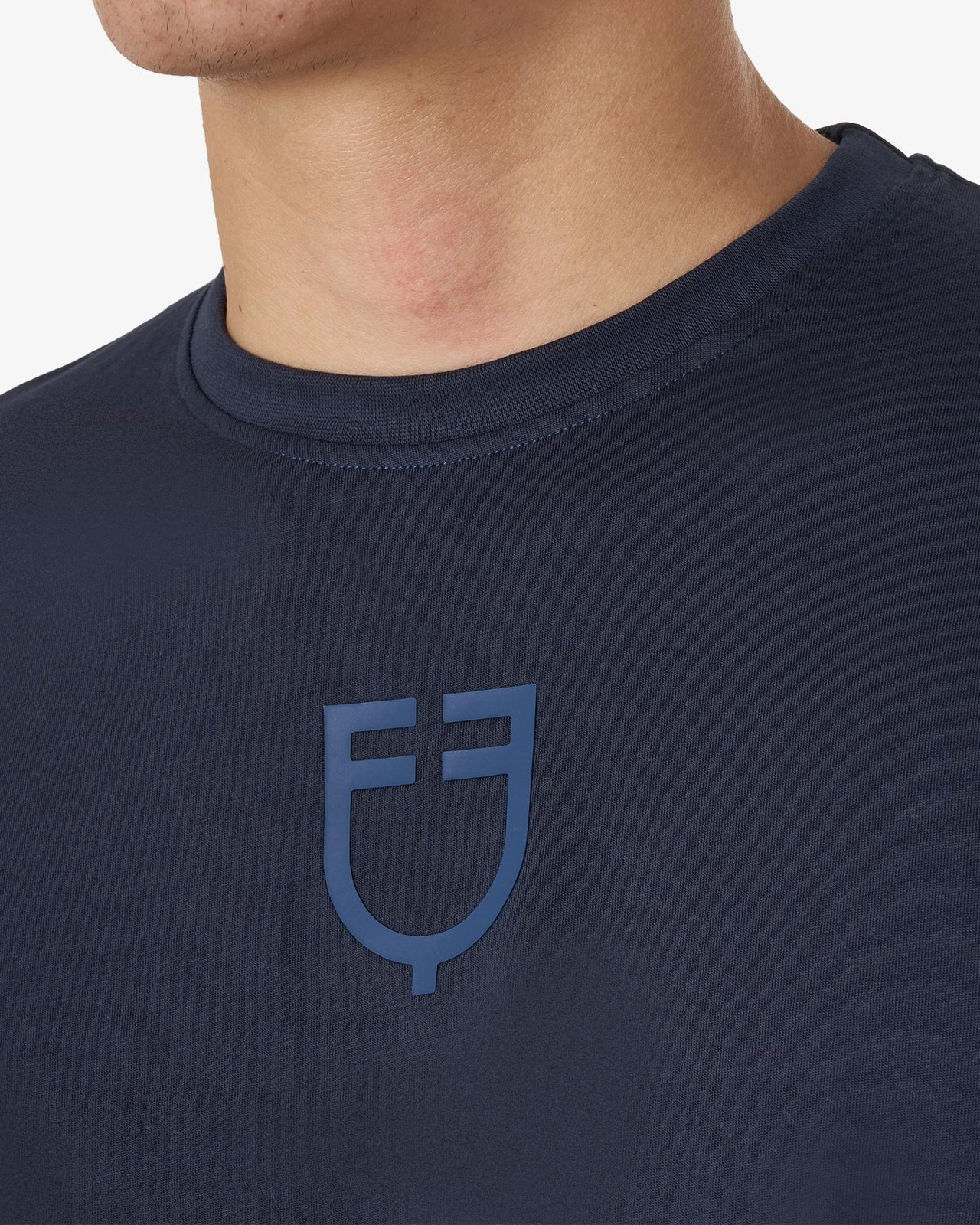 T-shirt basic uomo con logo tono su tono
