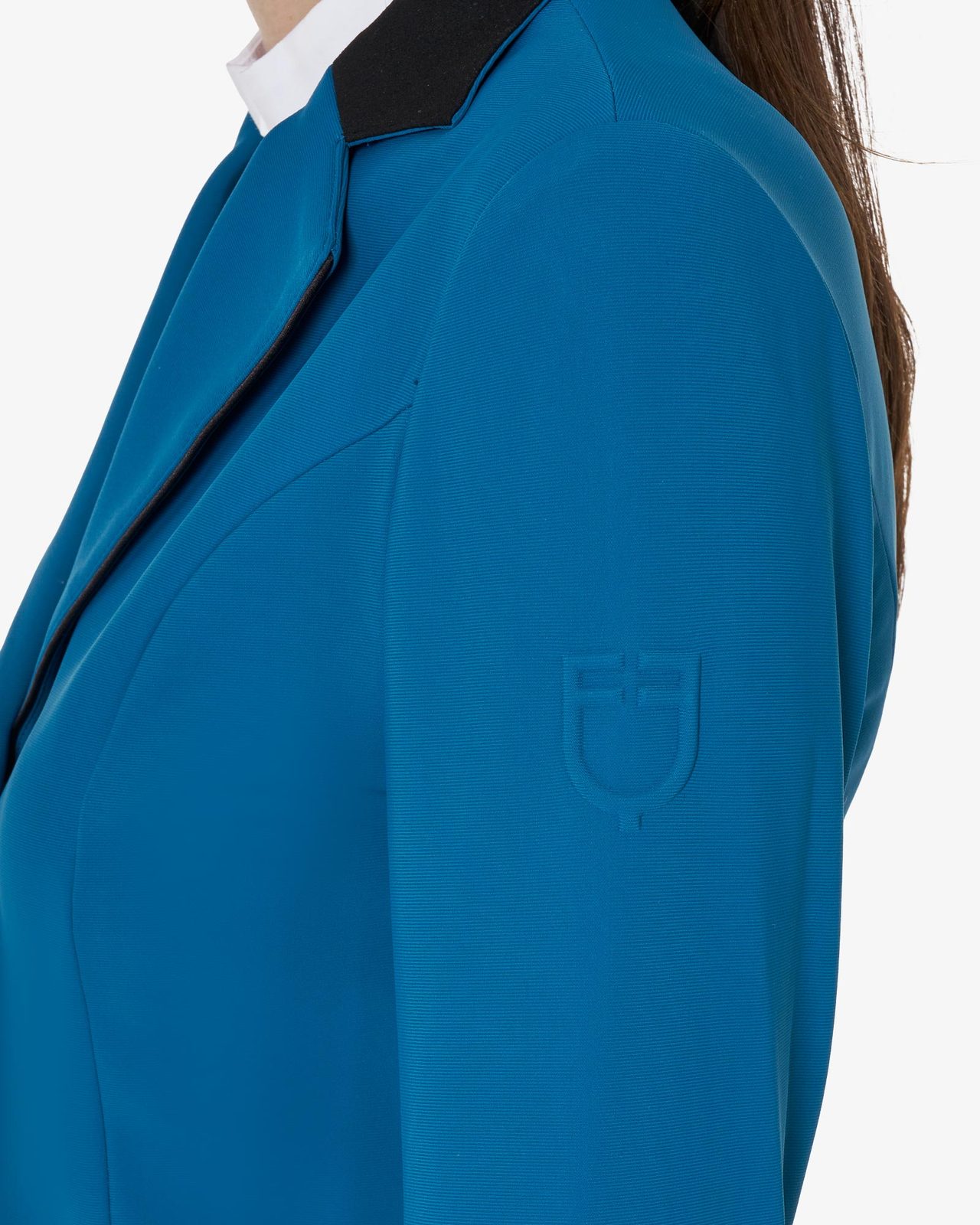 Women's three-button competition jacket