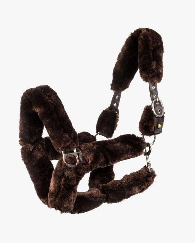 Polypropilene halter with faux sheepskin coating