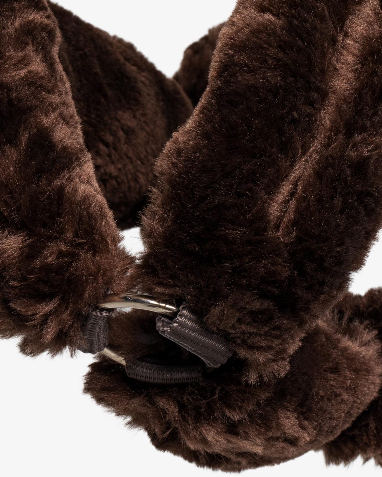 Polypropilene halter with faux sheepskin coating