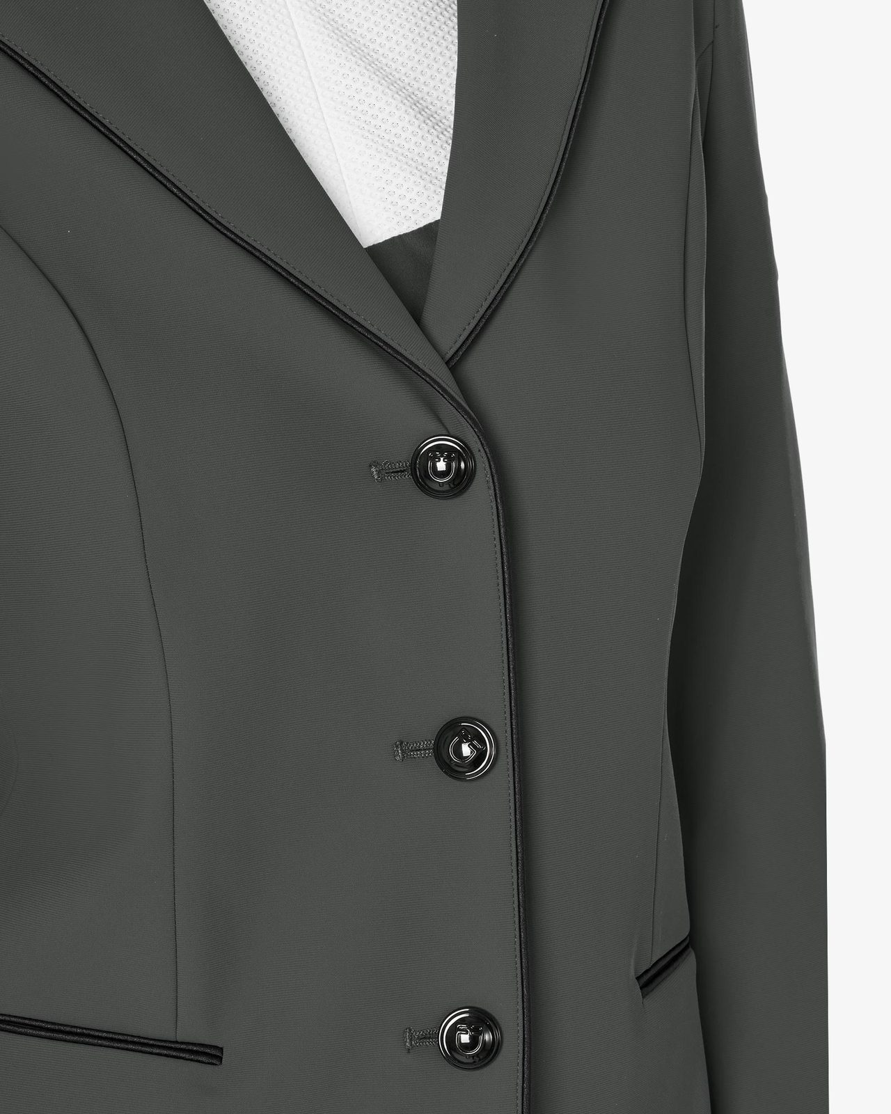 Women's three-button competition jacket