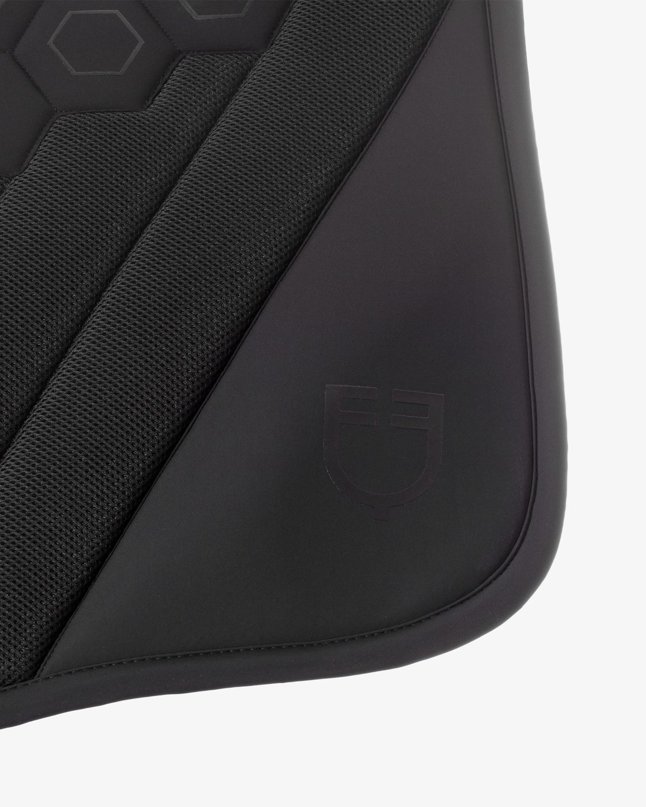 Ridertechnology jumping saddle pad