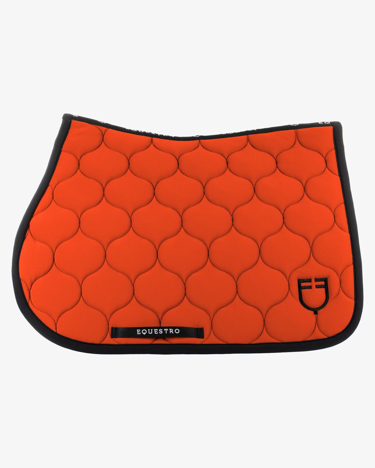 Jumping saddle pad with onion quilting