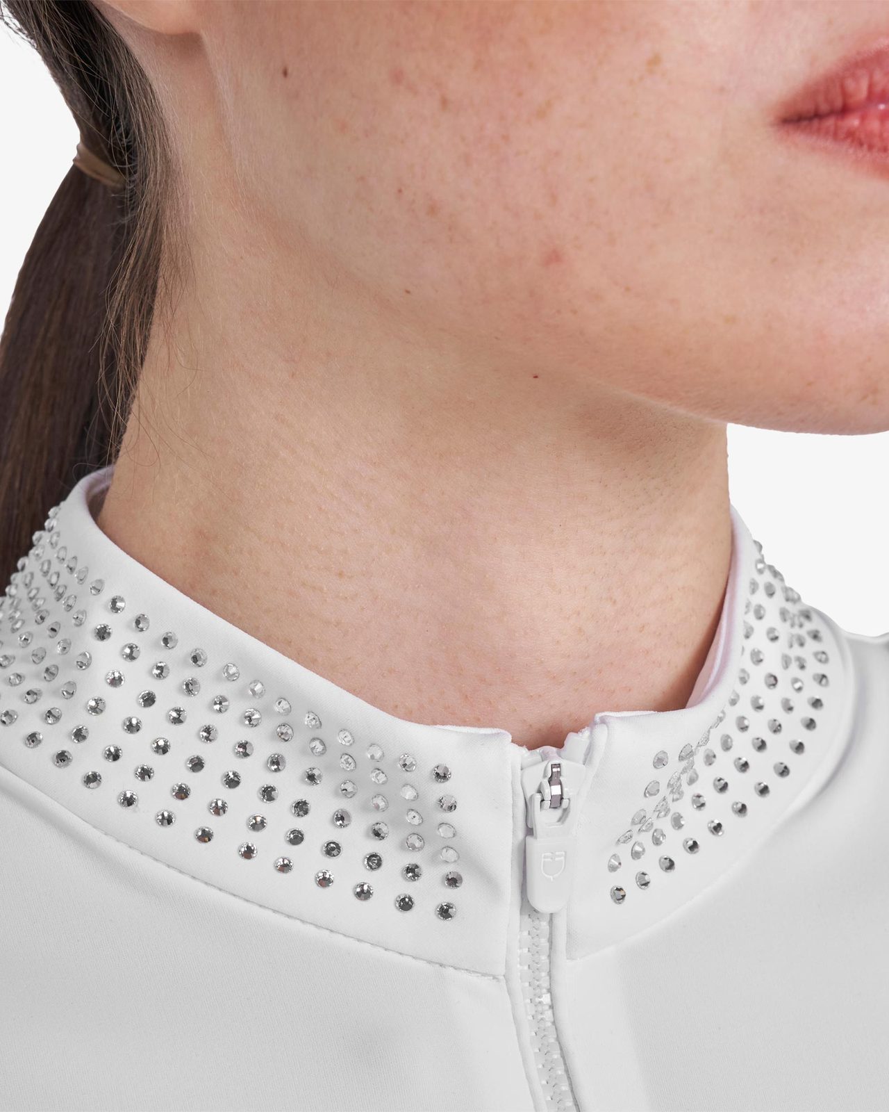 Women's slim fit training polo shirt with zip and collar rhinestones