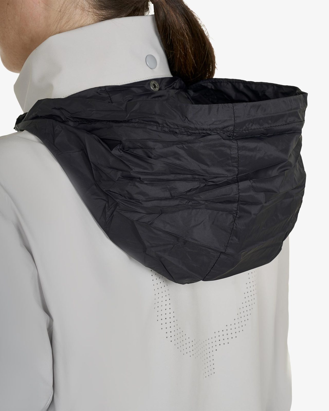 Women's softshell jacket with back logo