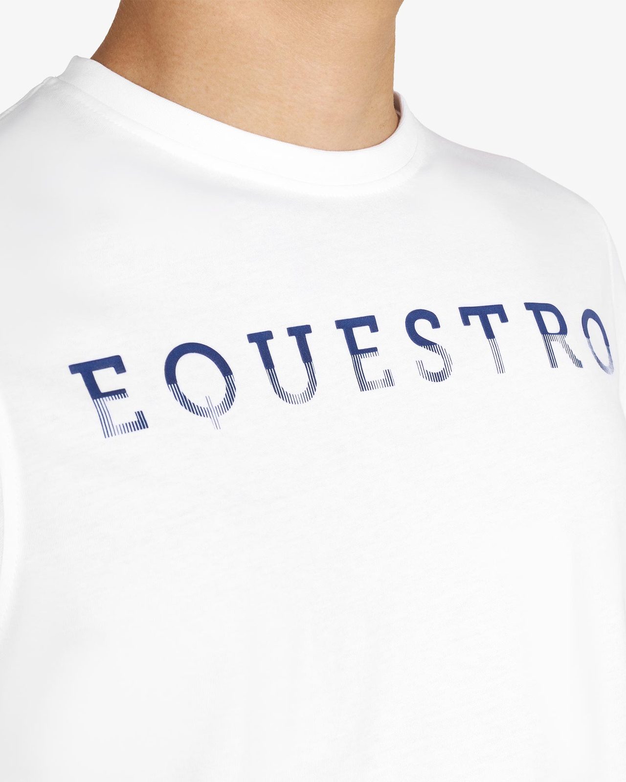 Men's basic T-shirt with chest lettering