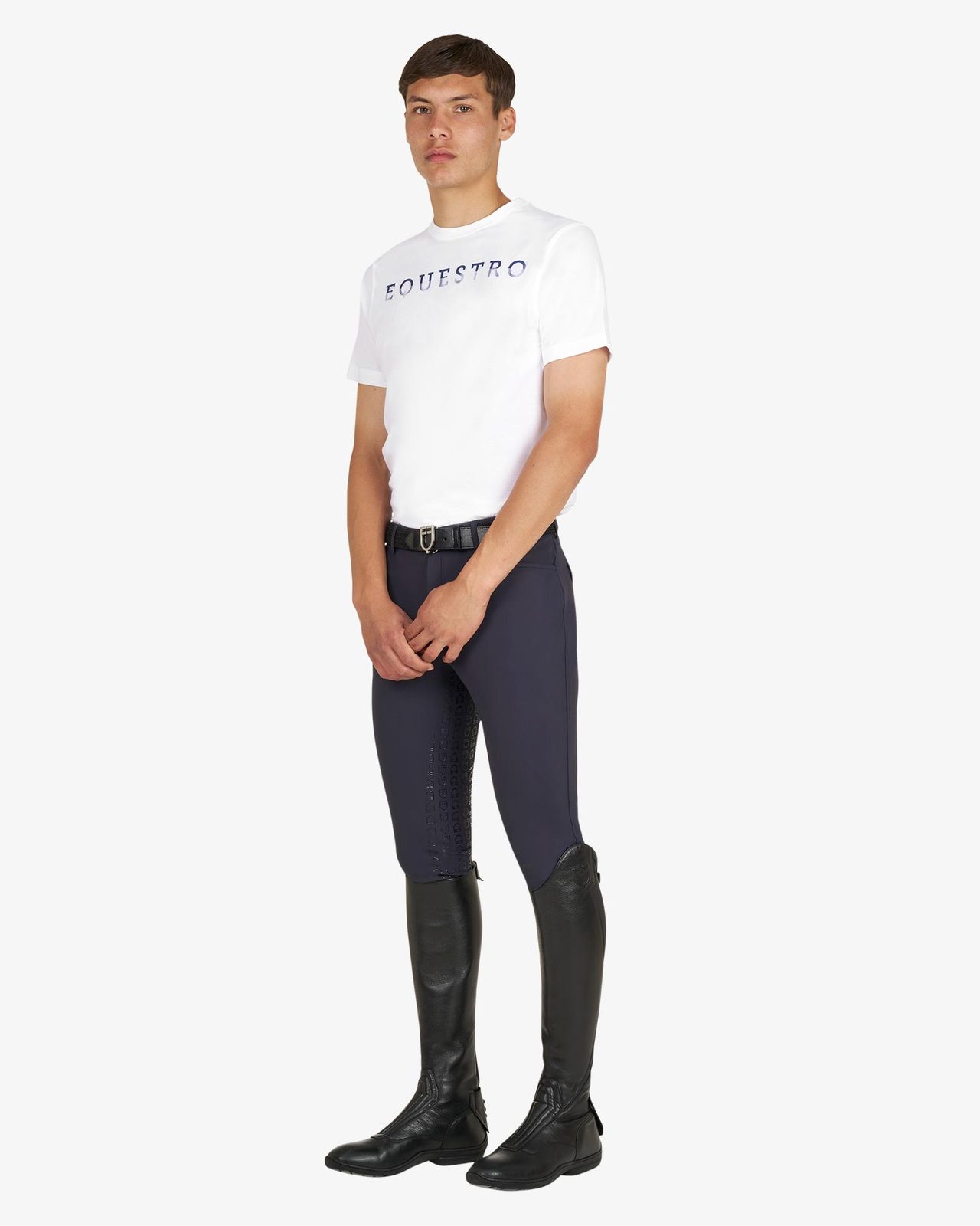 Men's basic T-shirt with chest lettering