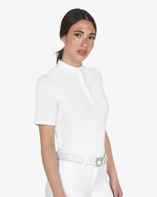 Women's competition polo shirt with concealed button closure