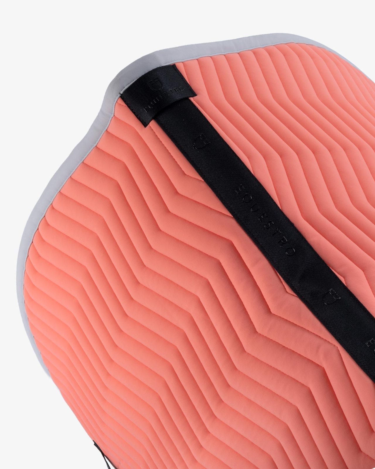Wave Quilting jumping saddle pad in technical fabric