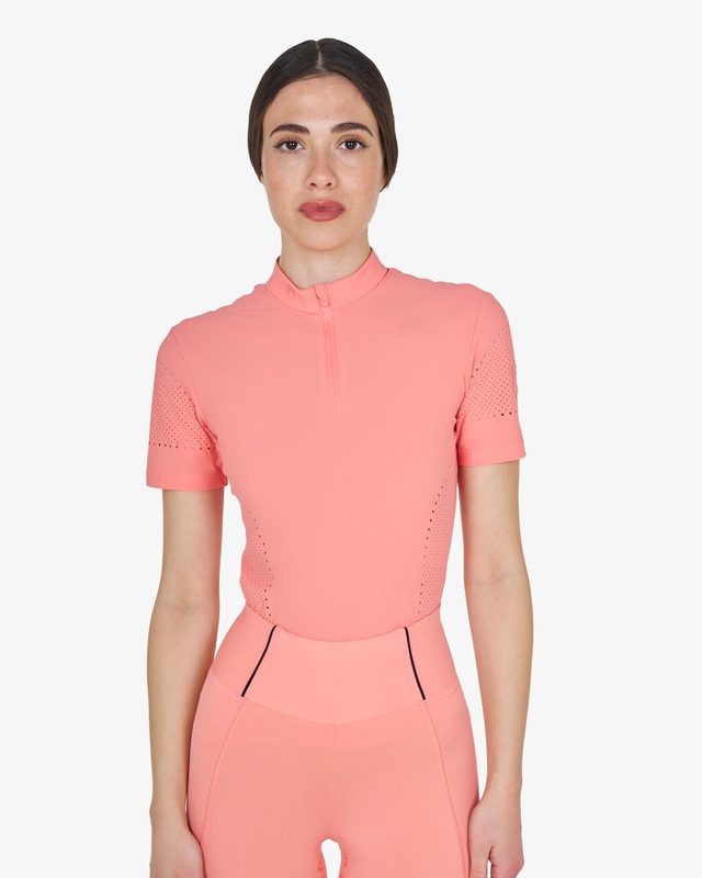 T-shirt donna da allenamento in tessuto tecnico con microfori