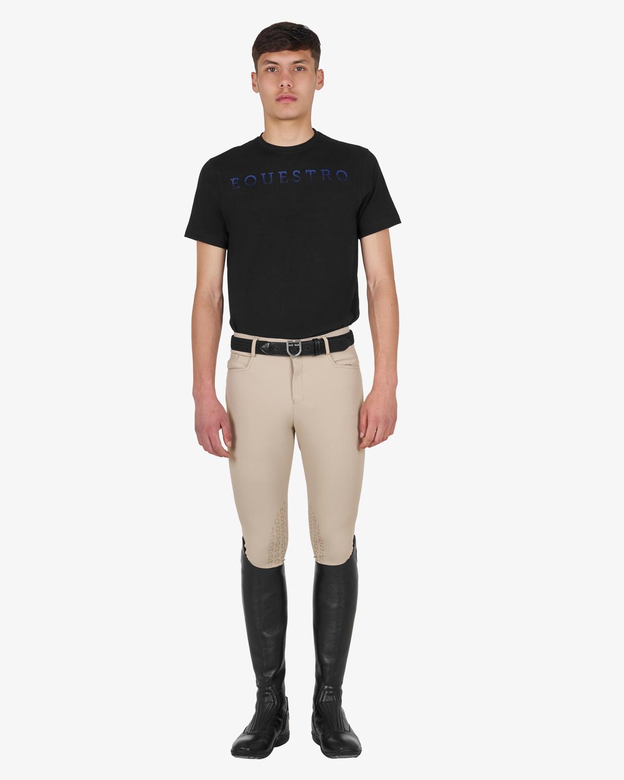 Men's basic T-shirt with chest lettering