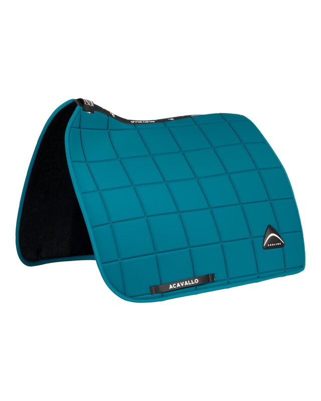 Sublime square dressage saddle pad in technical fabric