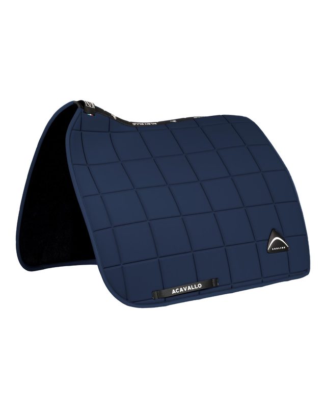 Sublime square dressage saddle pad in technical fabric