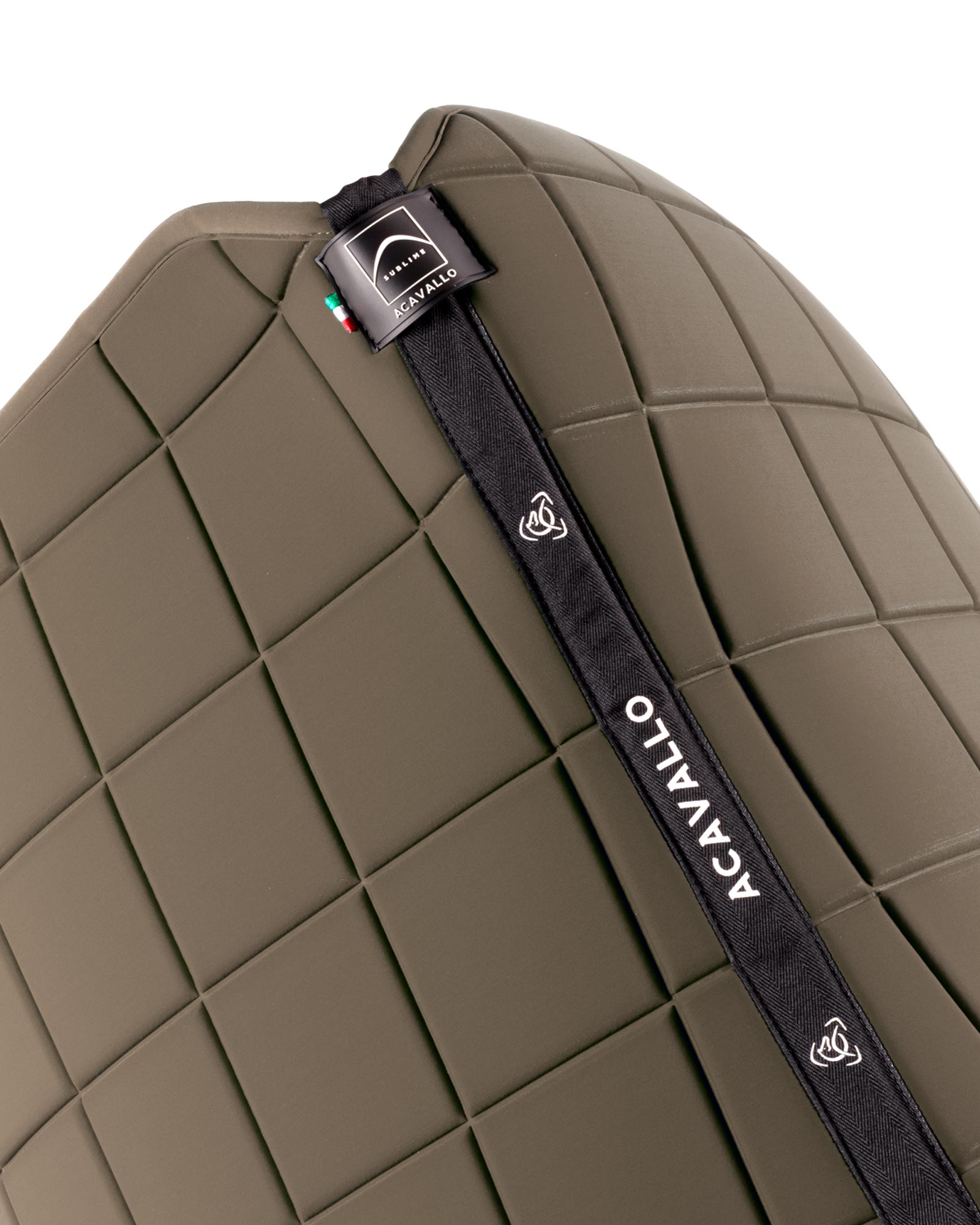 Sublime square dressage saddle pad in technical fabric