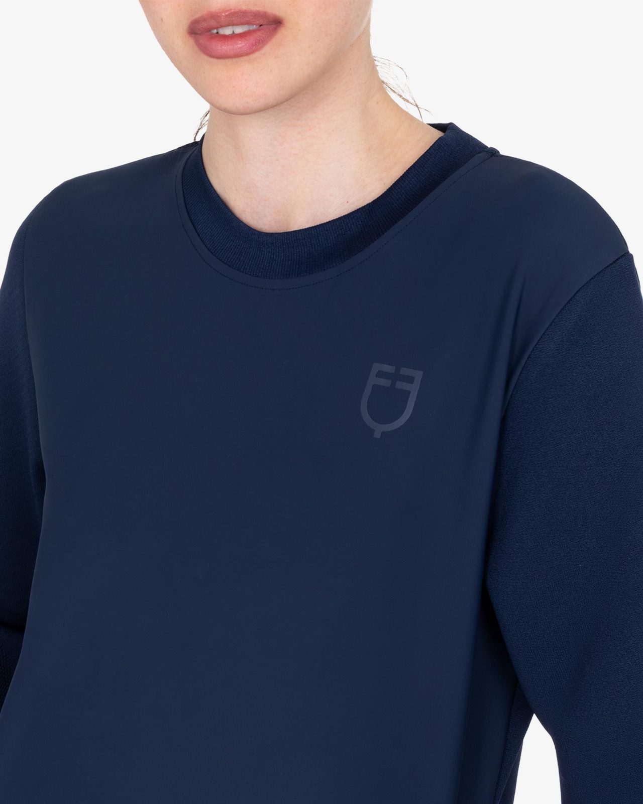 Women's technical crewneck sweatshirt with micro-mesh inserts