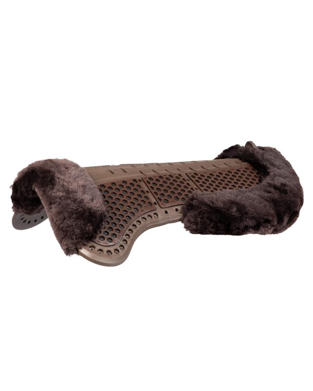 Acavallo® Piuma Aero Balance gel pad in EVA and cut-out sheepskin. Practical, lightweight, and functional.