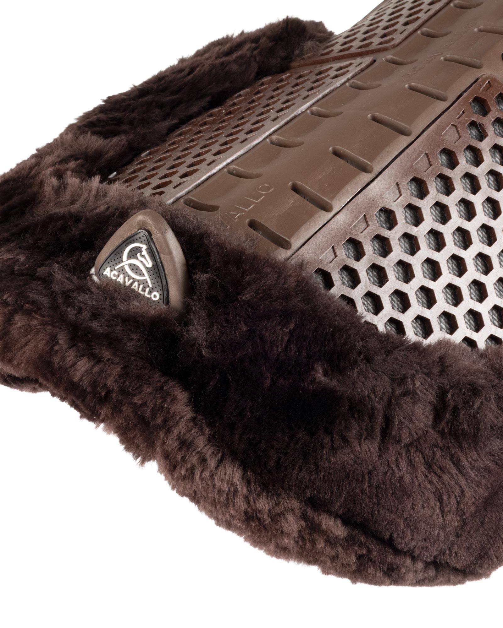 Acavallo® Piuma Aero Balance gel pad in EVA and cut-out sheepskin. Practical, lightweight, and functional.