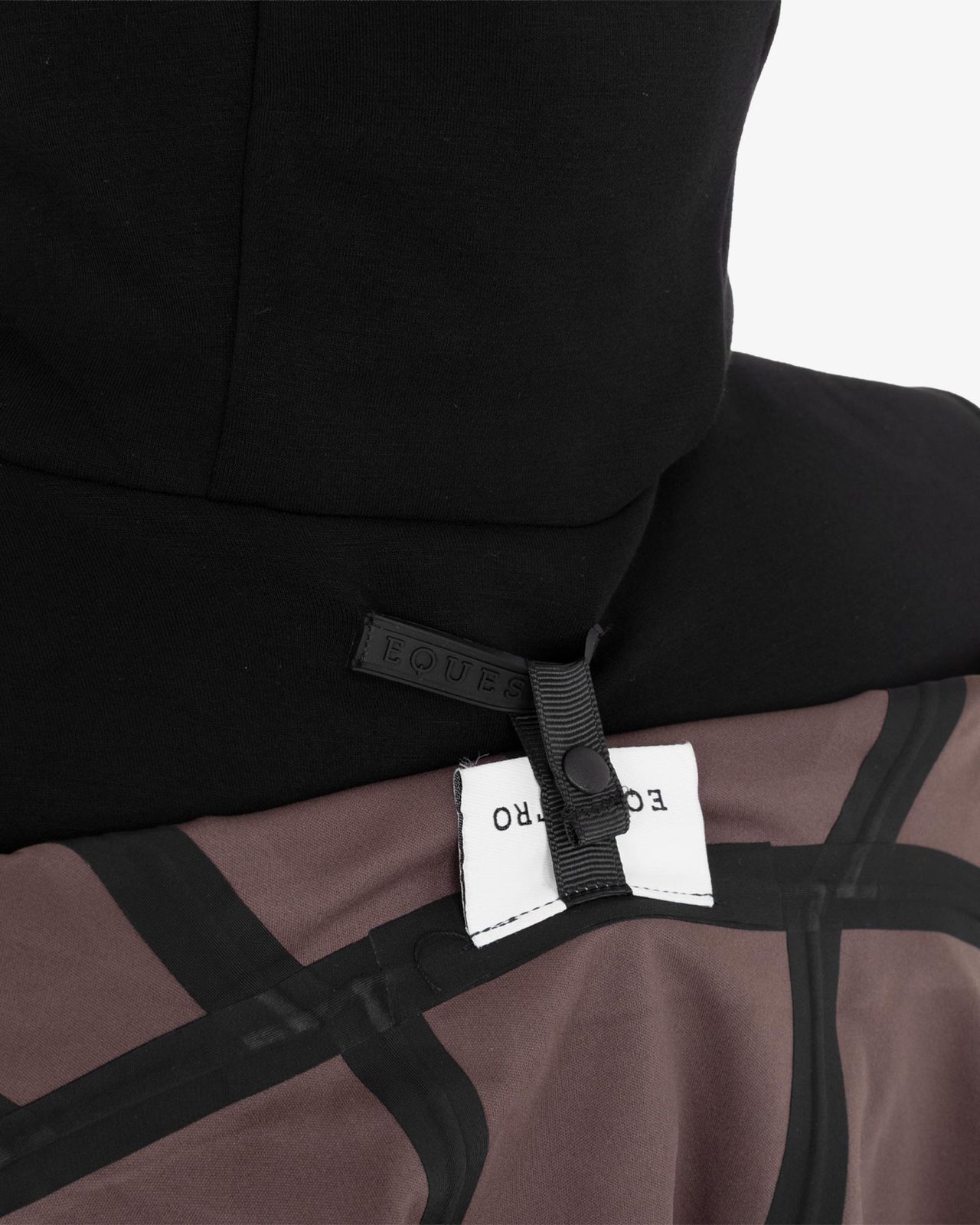 Women’s long softshell with rear opening