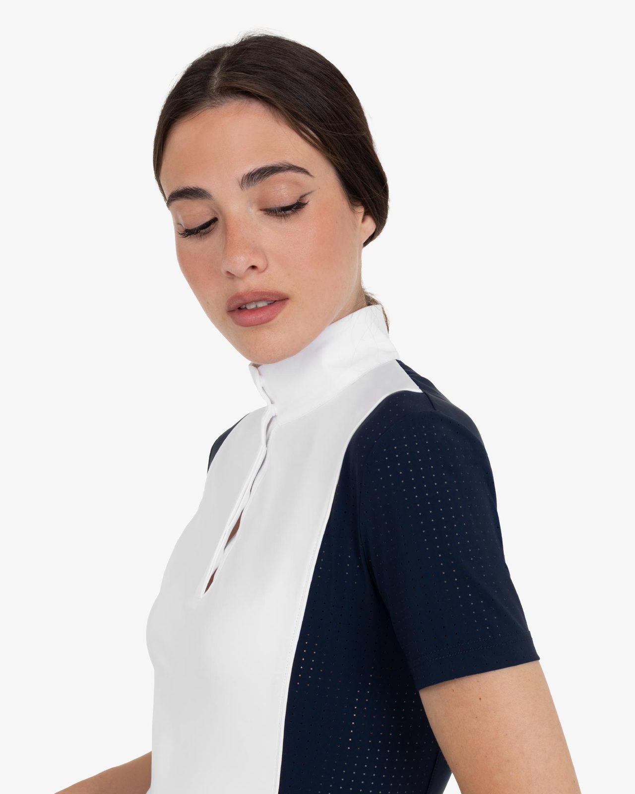 Women's short-sleeved competition polo shirt with mesh inserts