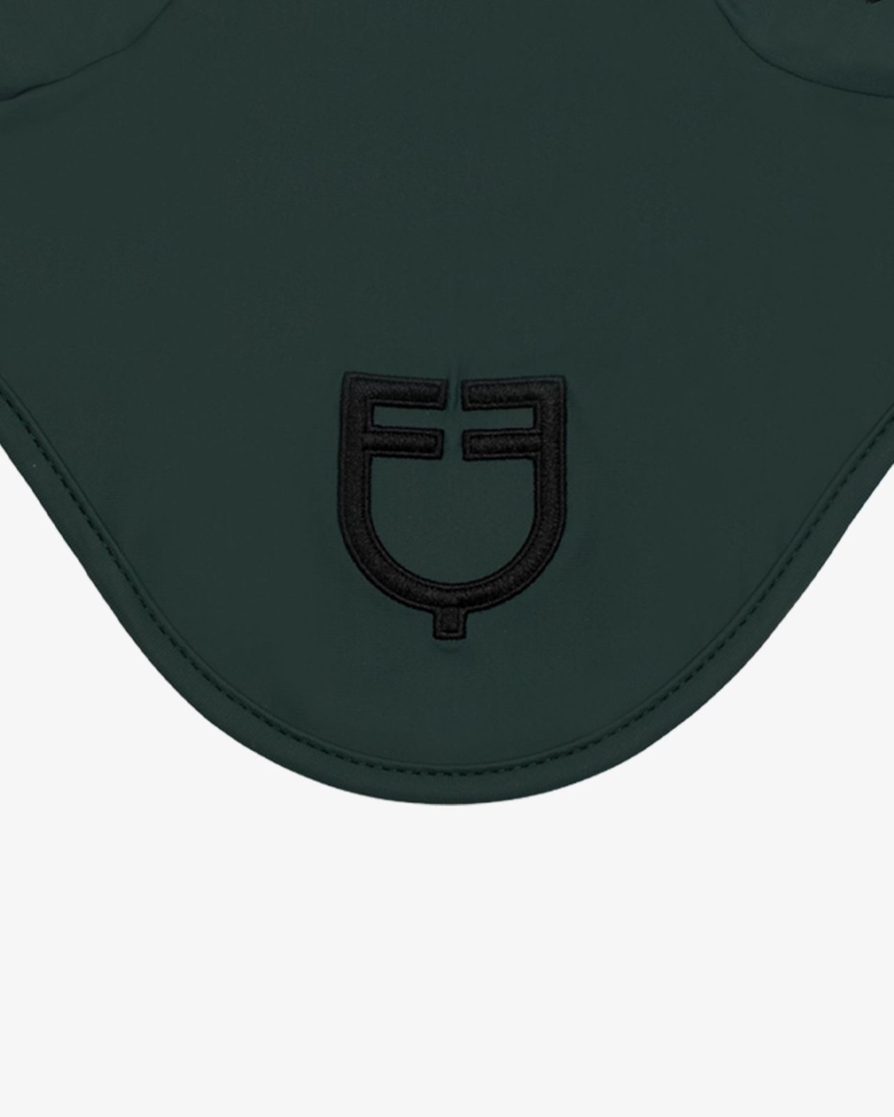 Technical fly veil with shaped ears