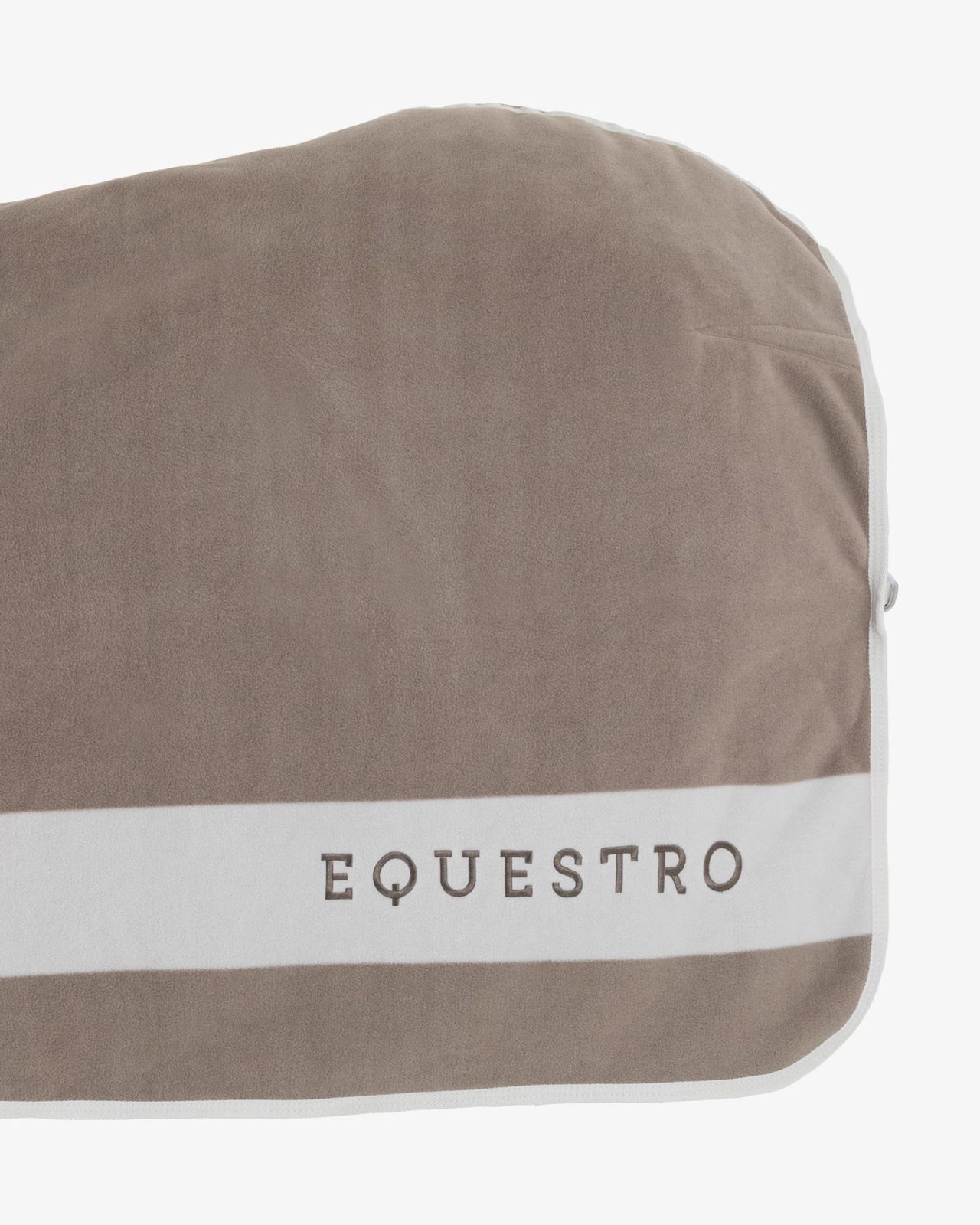 Fleece rug with contrasting details