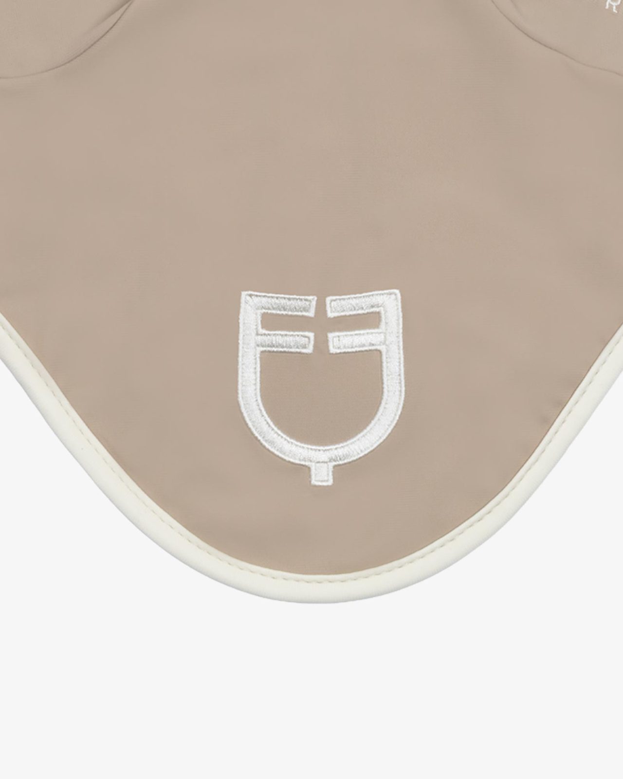 Technical fly veil with contrasting trim