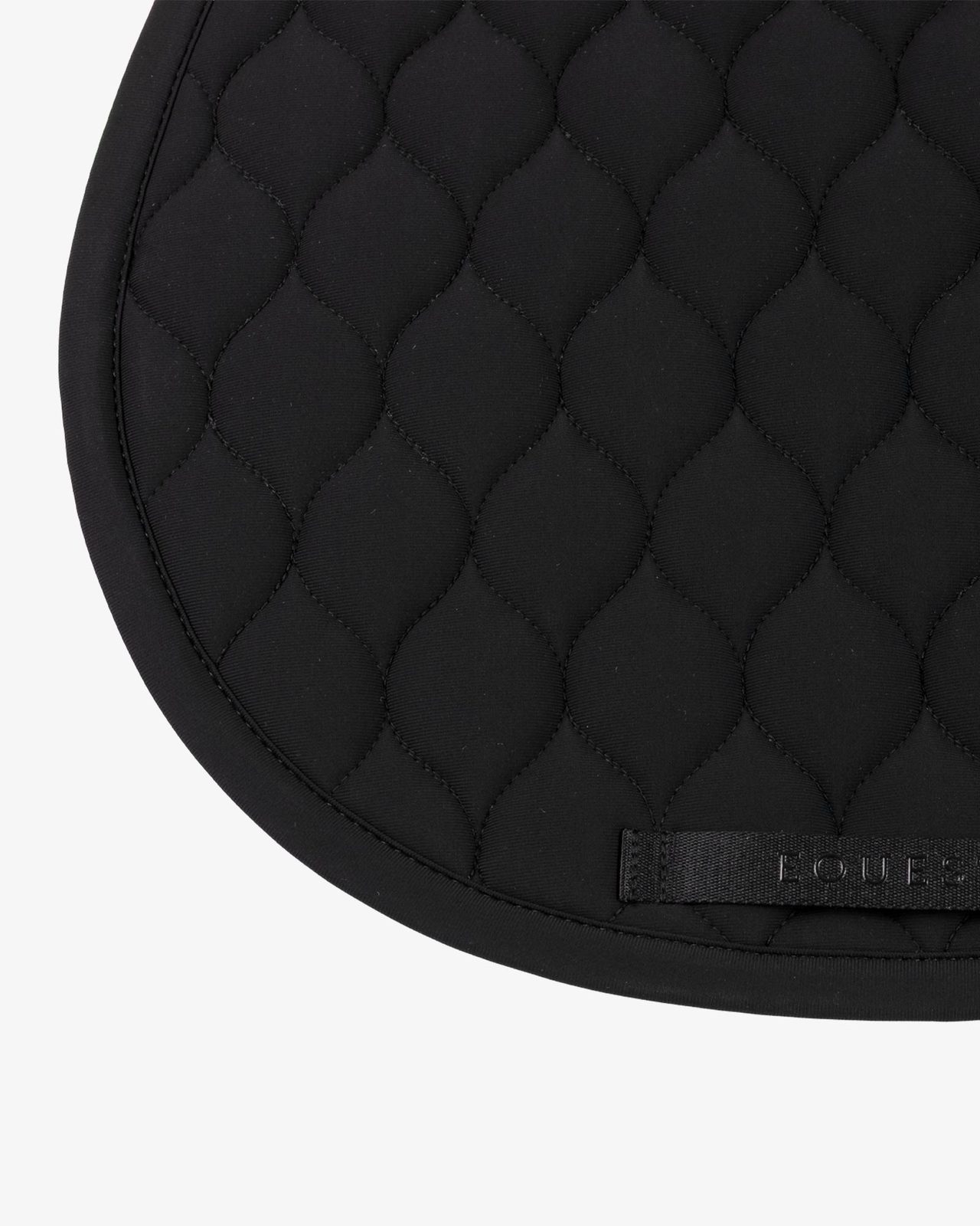 Jumping saddle pad with onion quilting