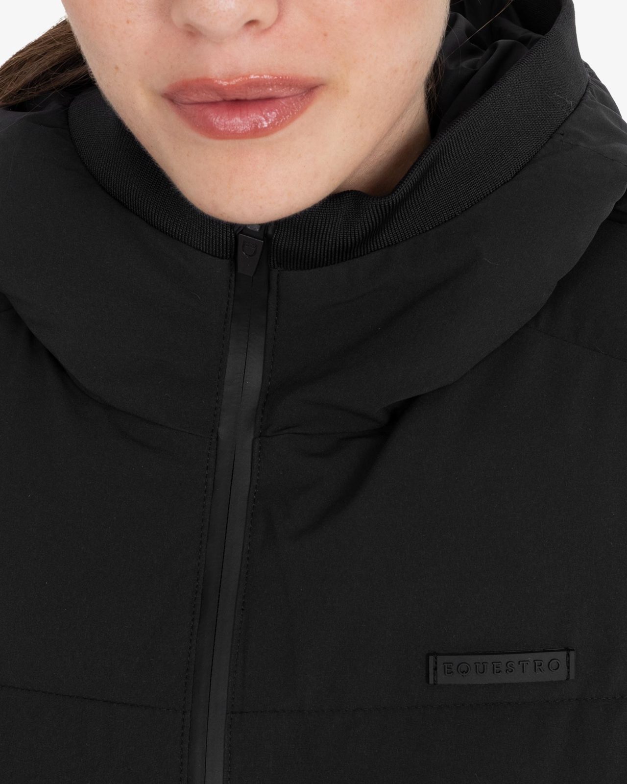 Women's hooded down jacket