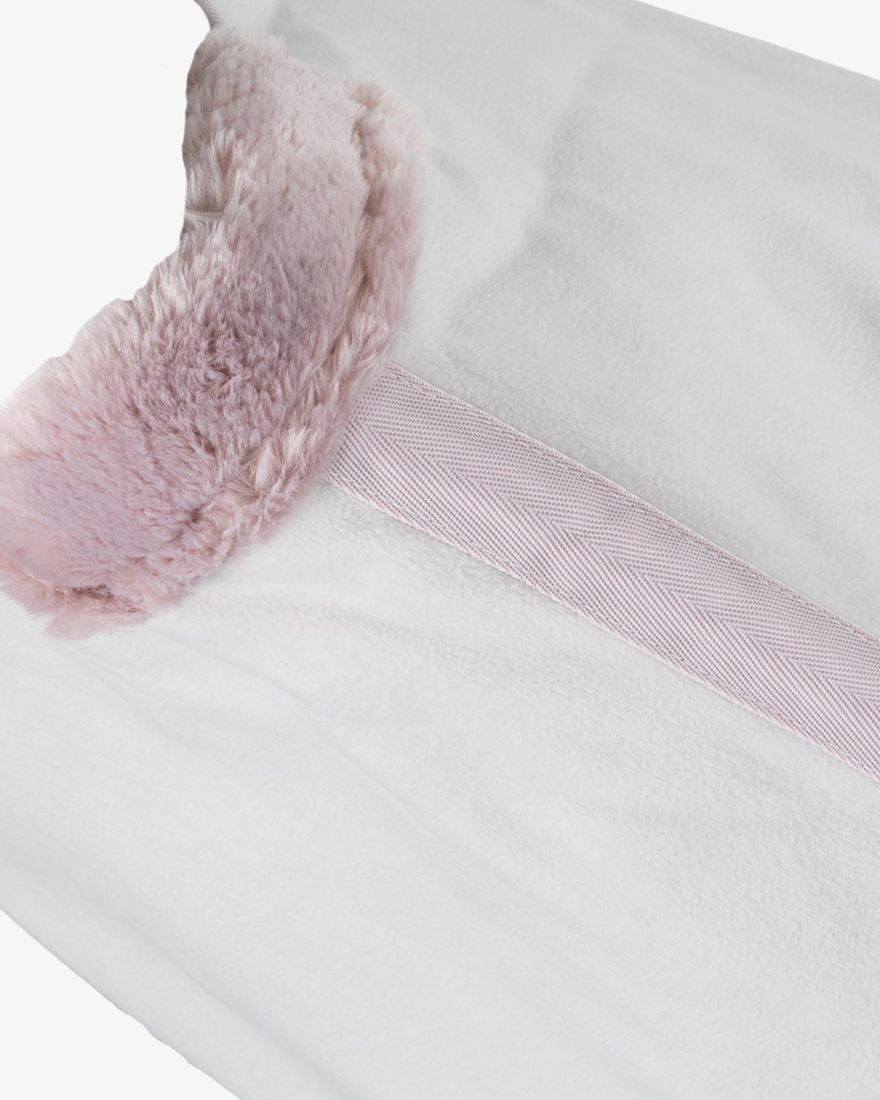 Fleece rug with contrasting details