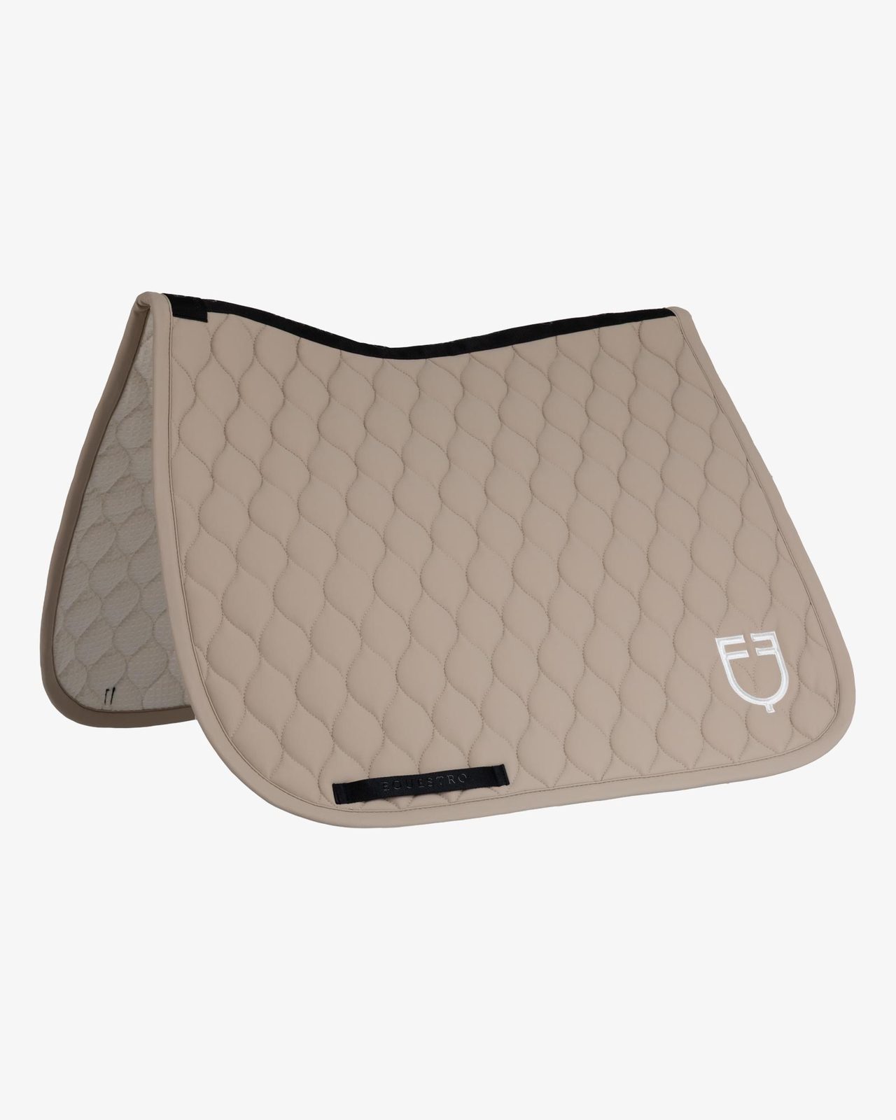 Dressage saddle pad with onion quilting
