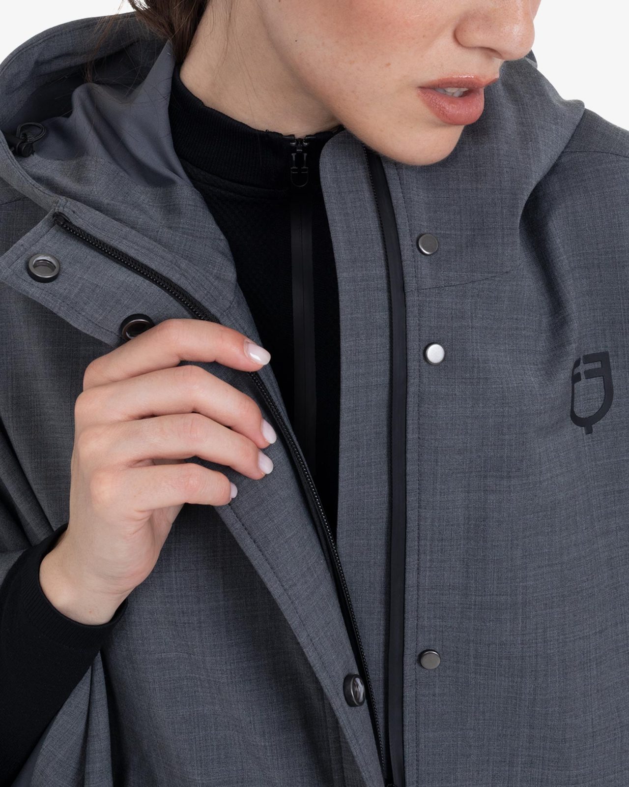 Women's rain-resistant cape in wool blend