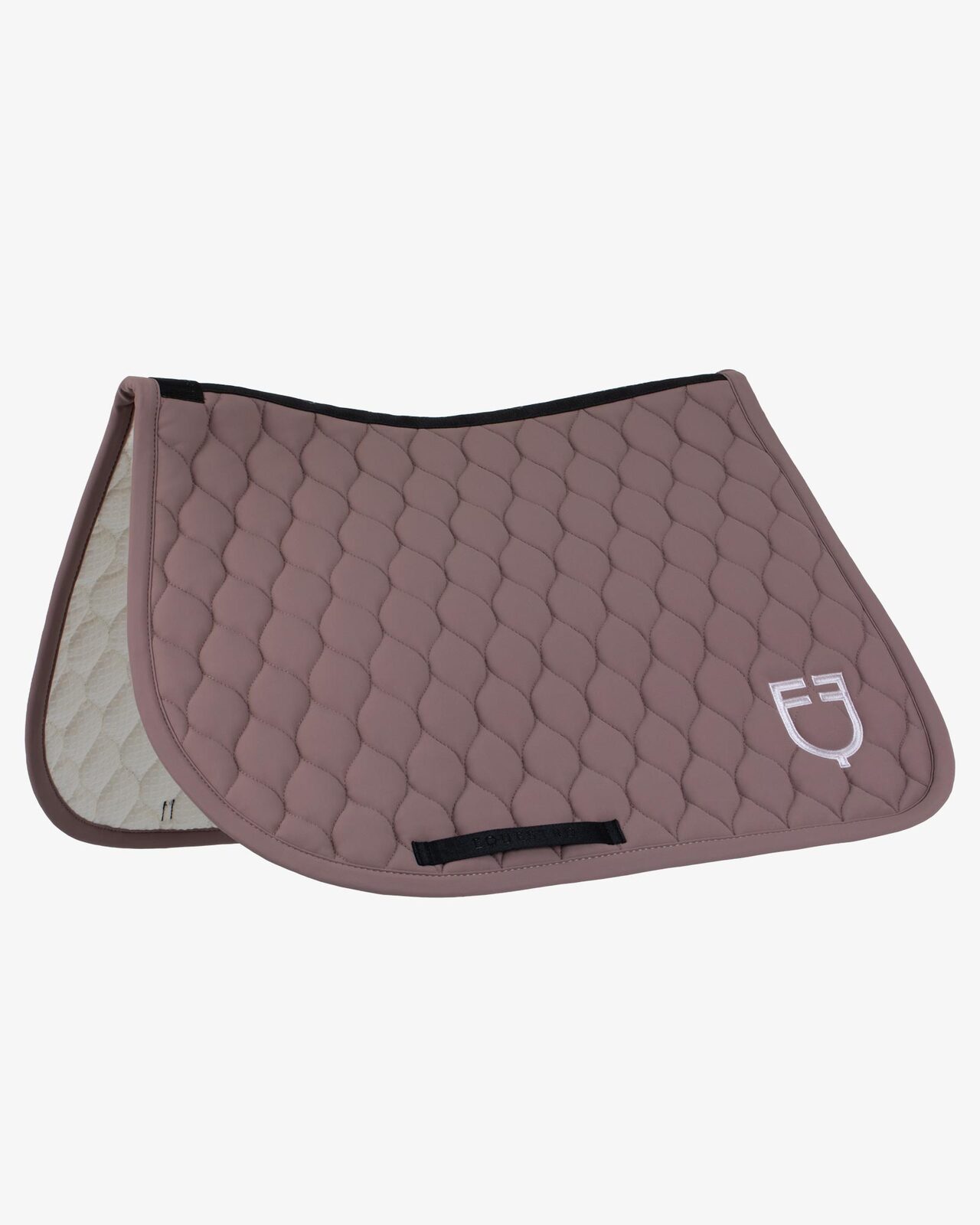 Jumping saddle pad with onion quilting