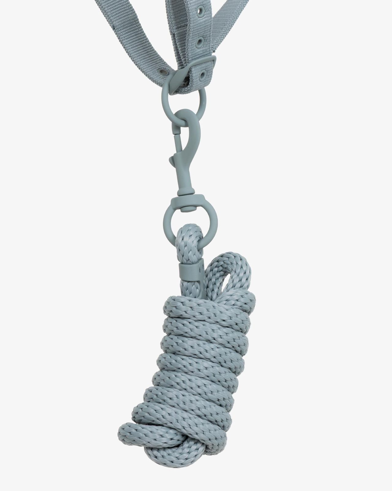 Technical halter with double adjustment and rubber-coated buckles