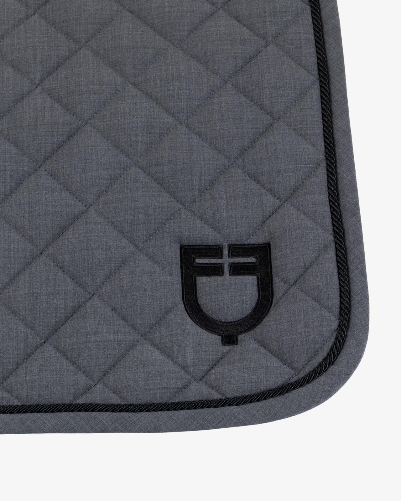 Jumping saddle pad in technical wool