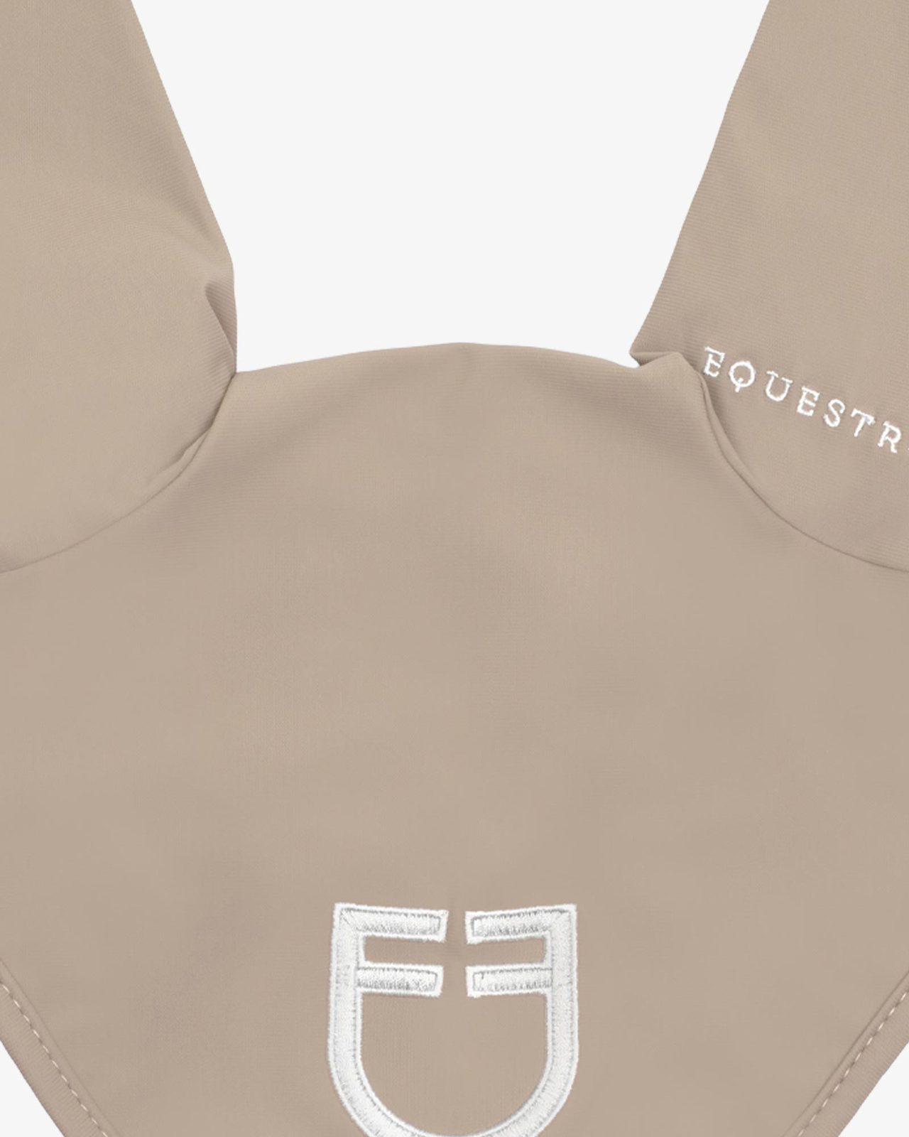 Technical fly veil with contrasting logo