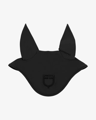 Technical fly veil with shaped ears
