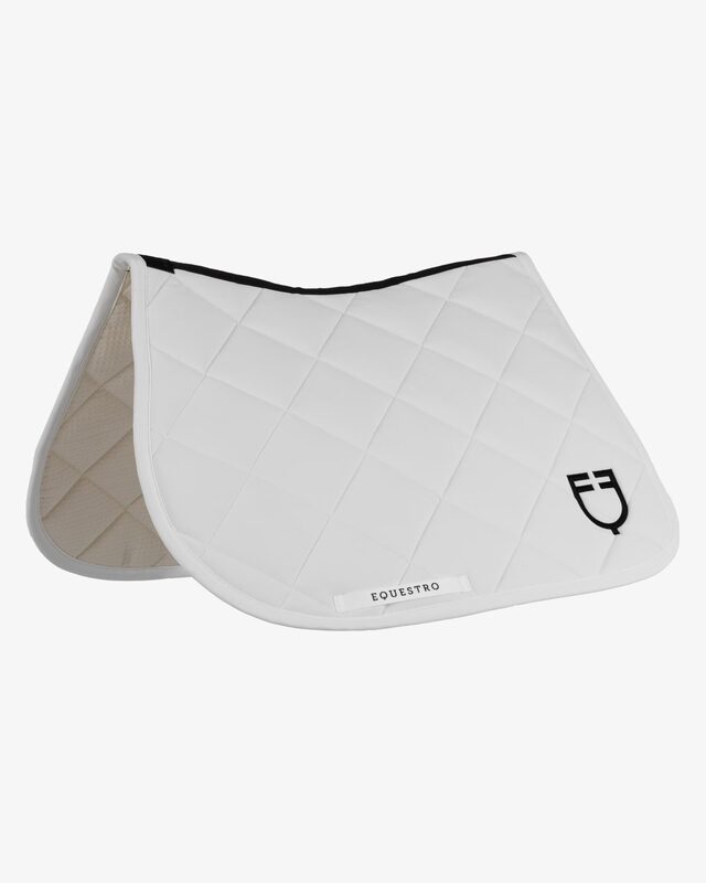 Jumping saddle pad with diamond quilting and embroidered logo